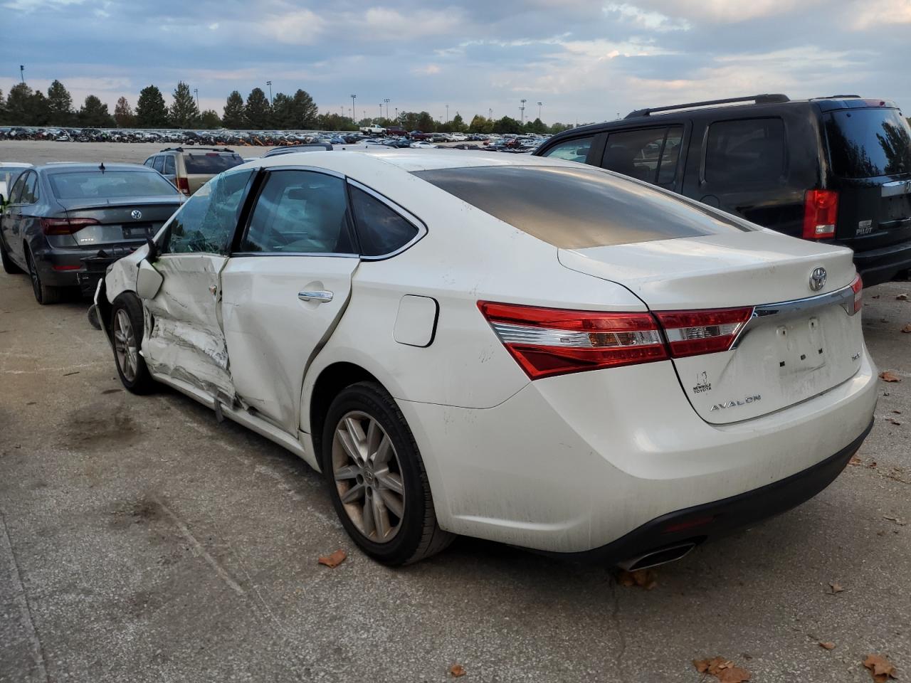 VIN 4T1BK1EBXDU019085 2013 TOYOTA AVALON no.2