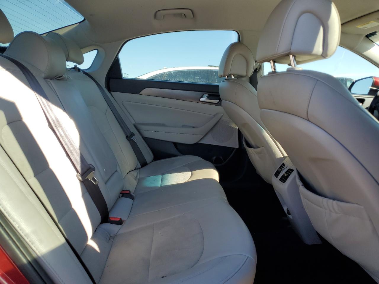 2016 Hyundai Sonata - Image 10