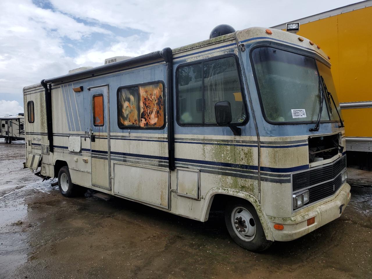 1990 Ford Econoline E350 Motor Home Chassis for Sale in Midway, FL - Vandalism