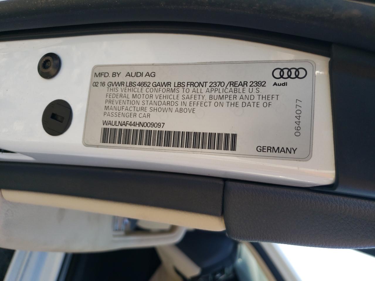 WAULNAF44HN009097 2017 Audi A4 Premium Plus