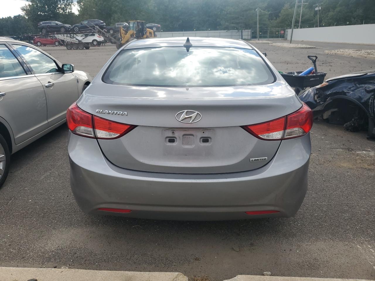 2013 Hyundai Elantra Gls VIN: KMHDH4AE5DU667135 Lot: 72324214