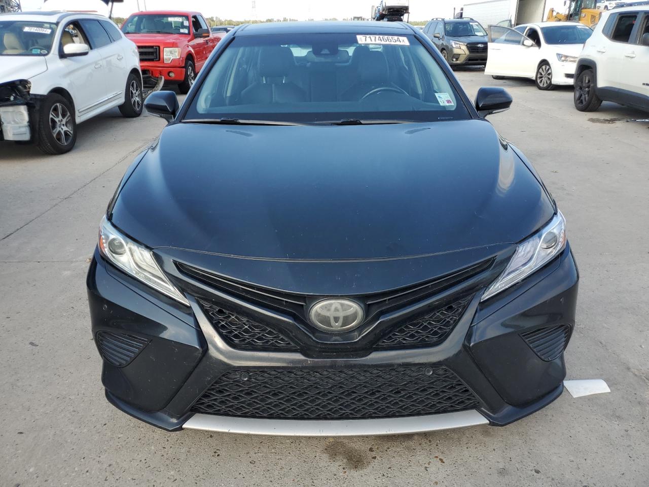 4T1BZ1HKXJU007134 2018 Toyota Camry Xse