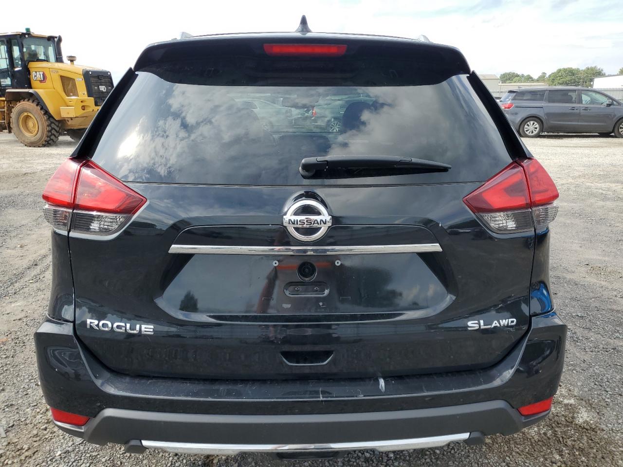 5N1AT2MV8HC859081 2017 Nissan Rogue Sv