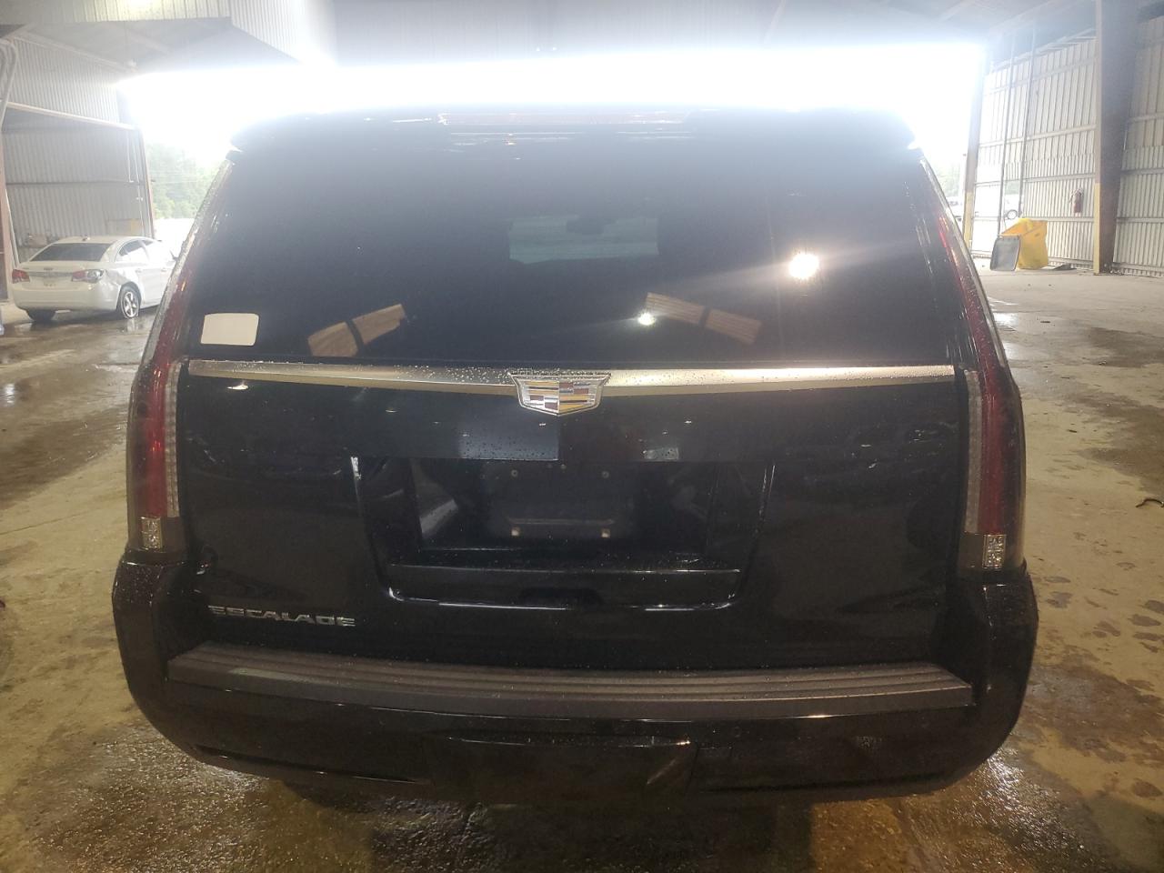 1GYS3BKJ7HR266201 2017 Cadillac Escalade Luxury