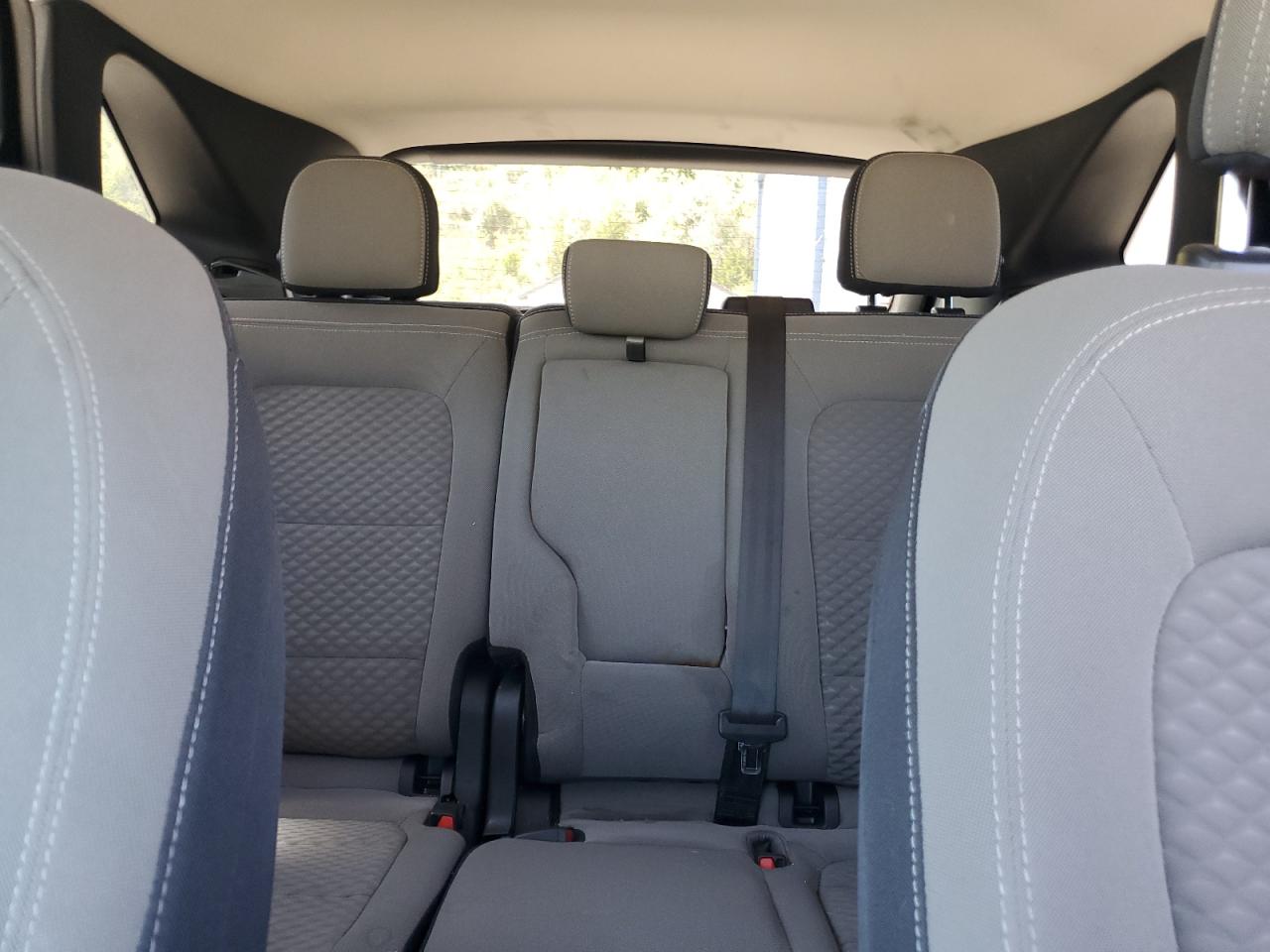 2020 Ford Escape - Image 10