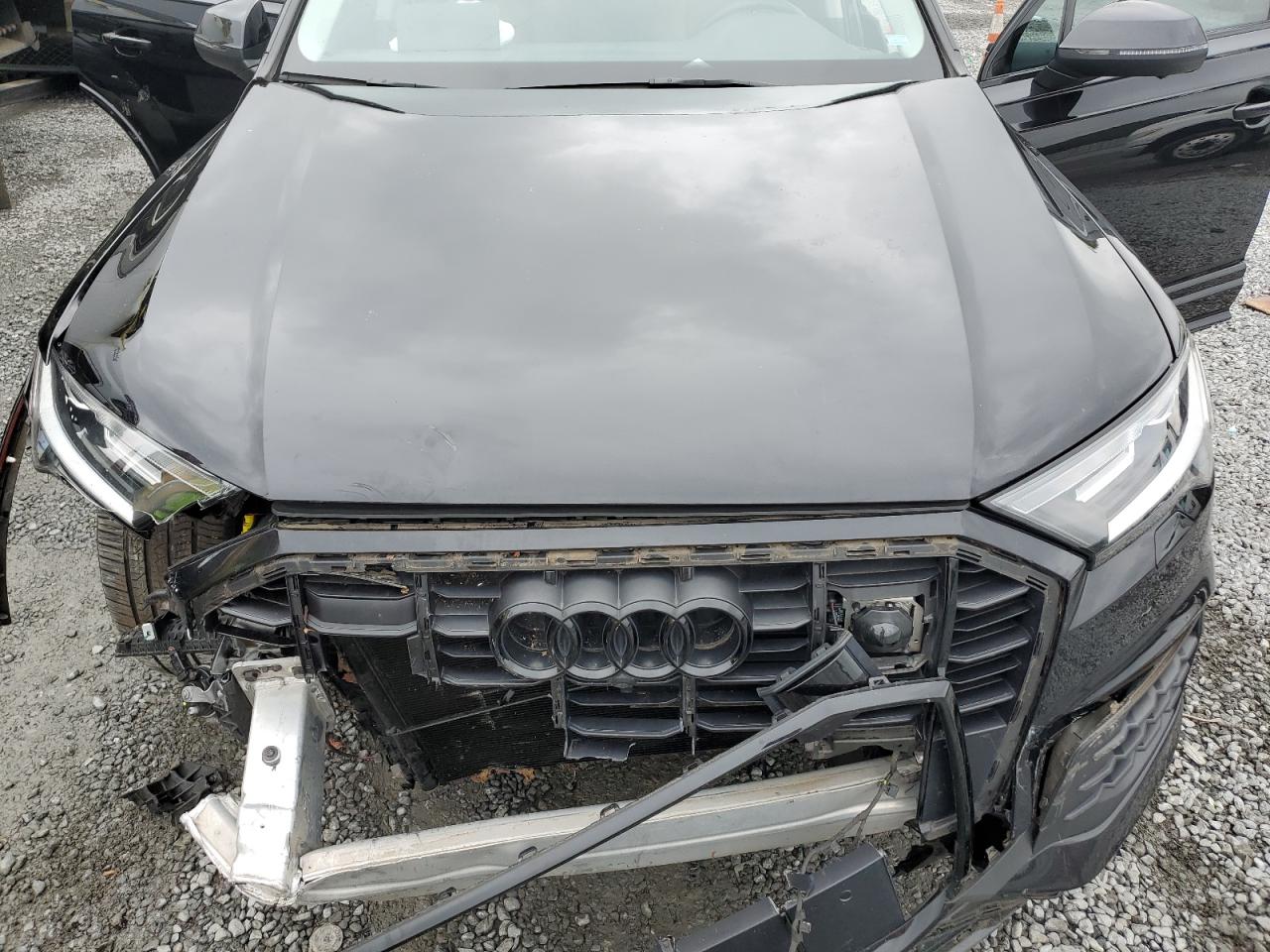 WA1LXAF70MD035519 2021 Audi Q7 Premium Plus