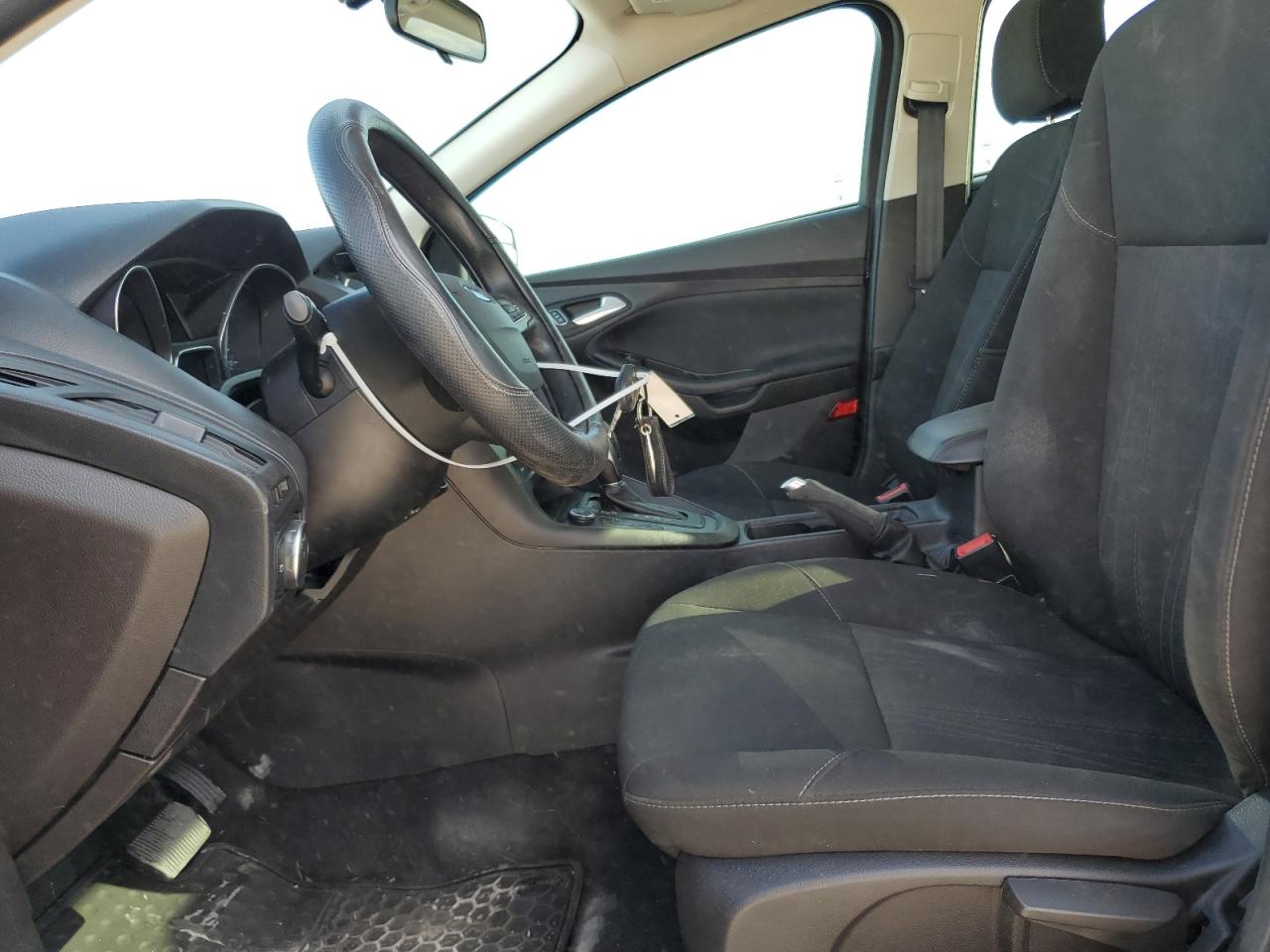 1FADP3F2XHL341607 2017 Ford Focus Se