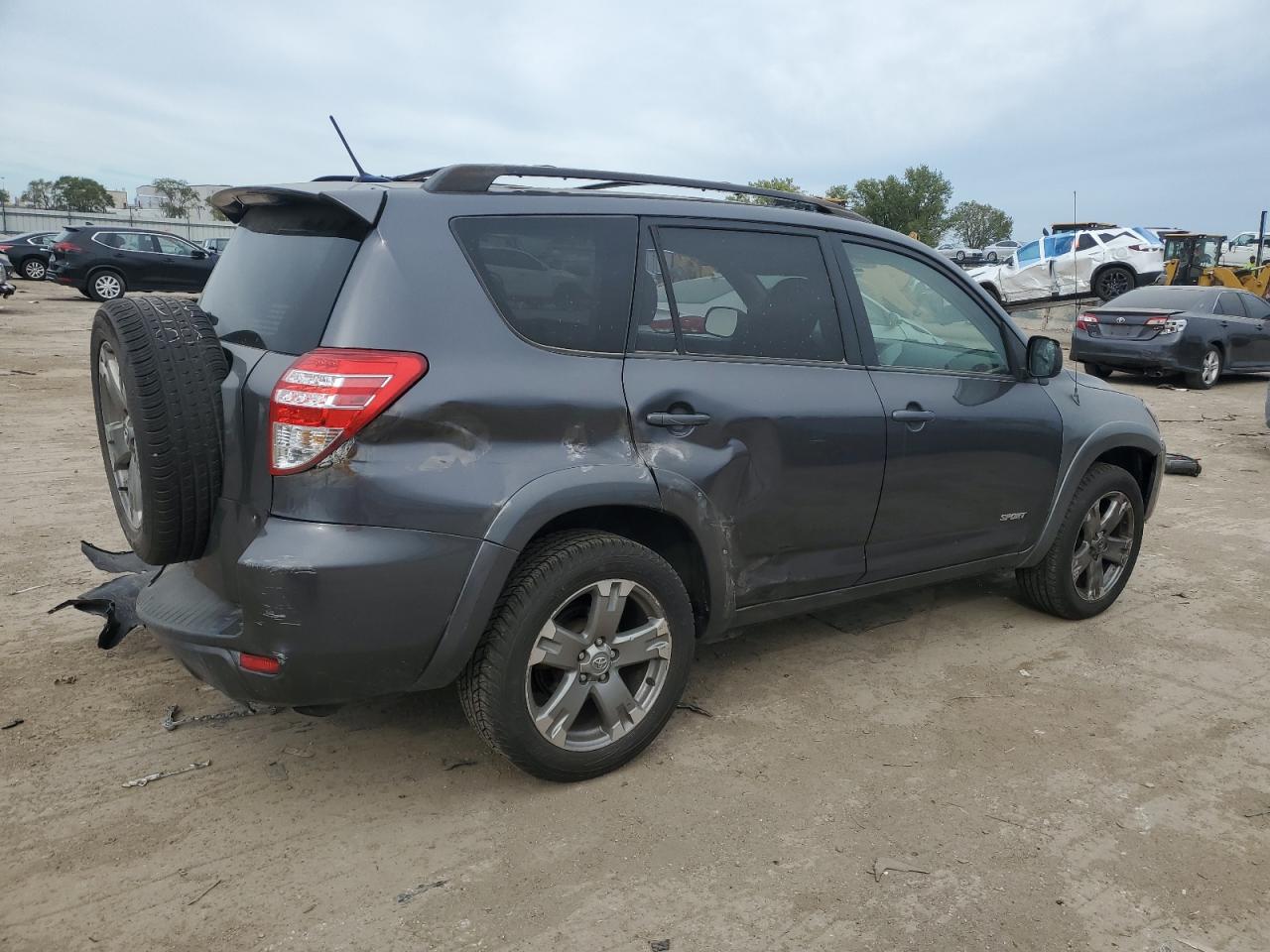 2009 Toyota RAV 4 - Image 3