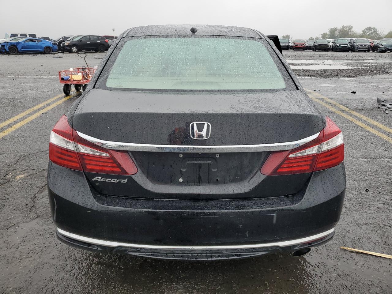 1HGCR2F81HA212358 2017 Honda Accord Exl