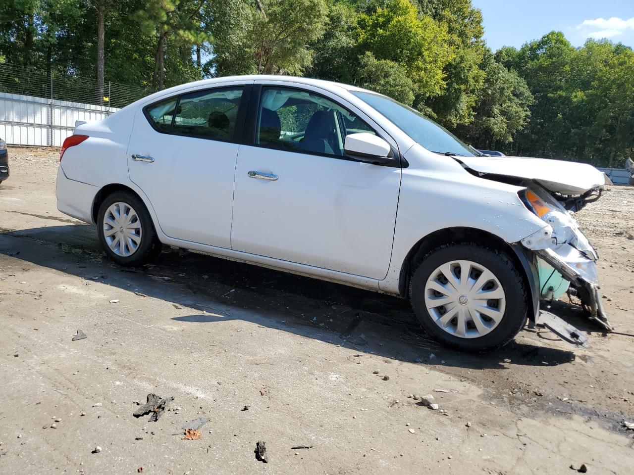 VIN 3N1CN7AP2KL867363 2019 NISSAN VERSA no.4