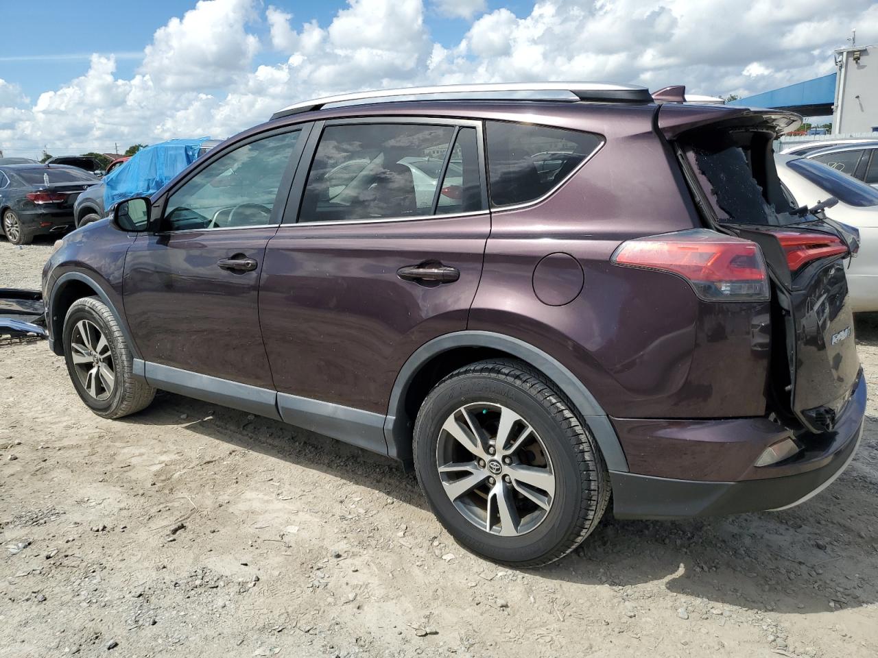 VIN 2T3WFREV2GW258950 2016 TOYOTA RAV4 no.2