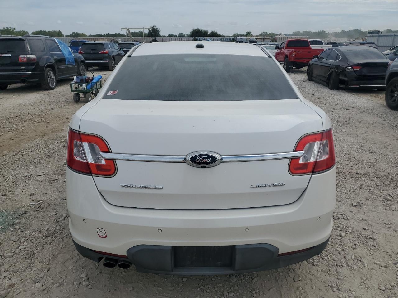 1FAHP2FW2BG151251 2011 Ford Taurus Limited