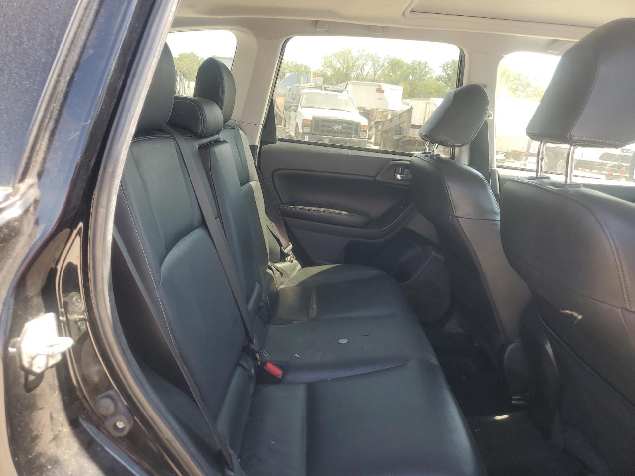 2015 Subaru Forester - Image 11