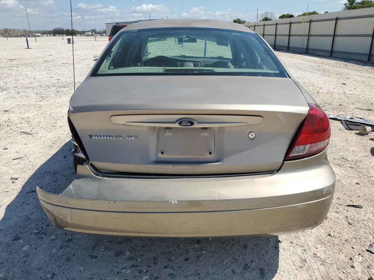 2005 Ford Taurus Se VIN: 1FAFP53UX5A202157 Lot: 71305184