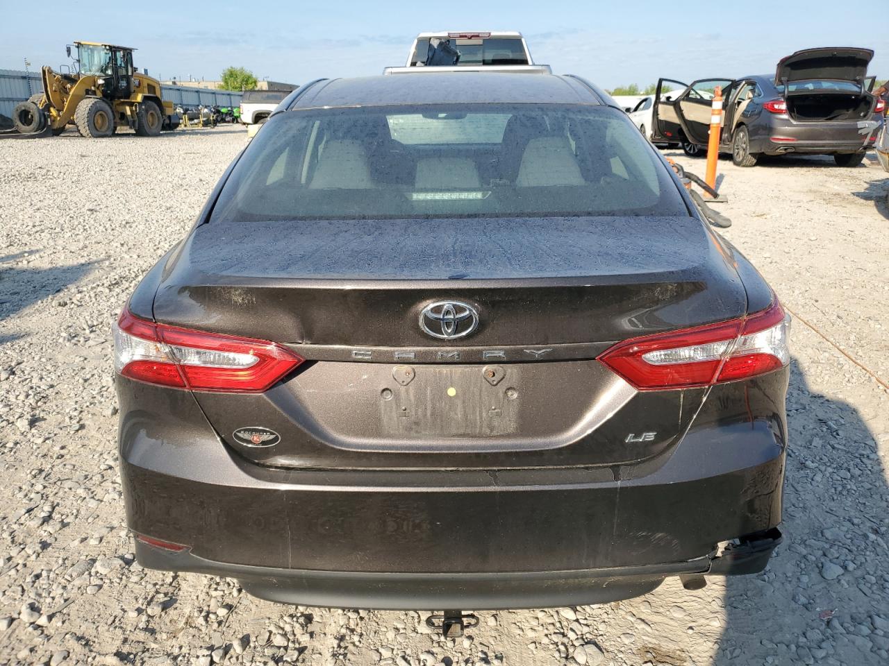 4T1B11HK6JU058511 2018 Toyota Camry L