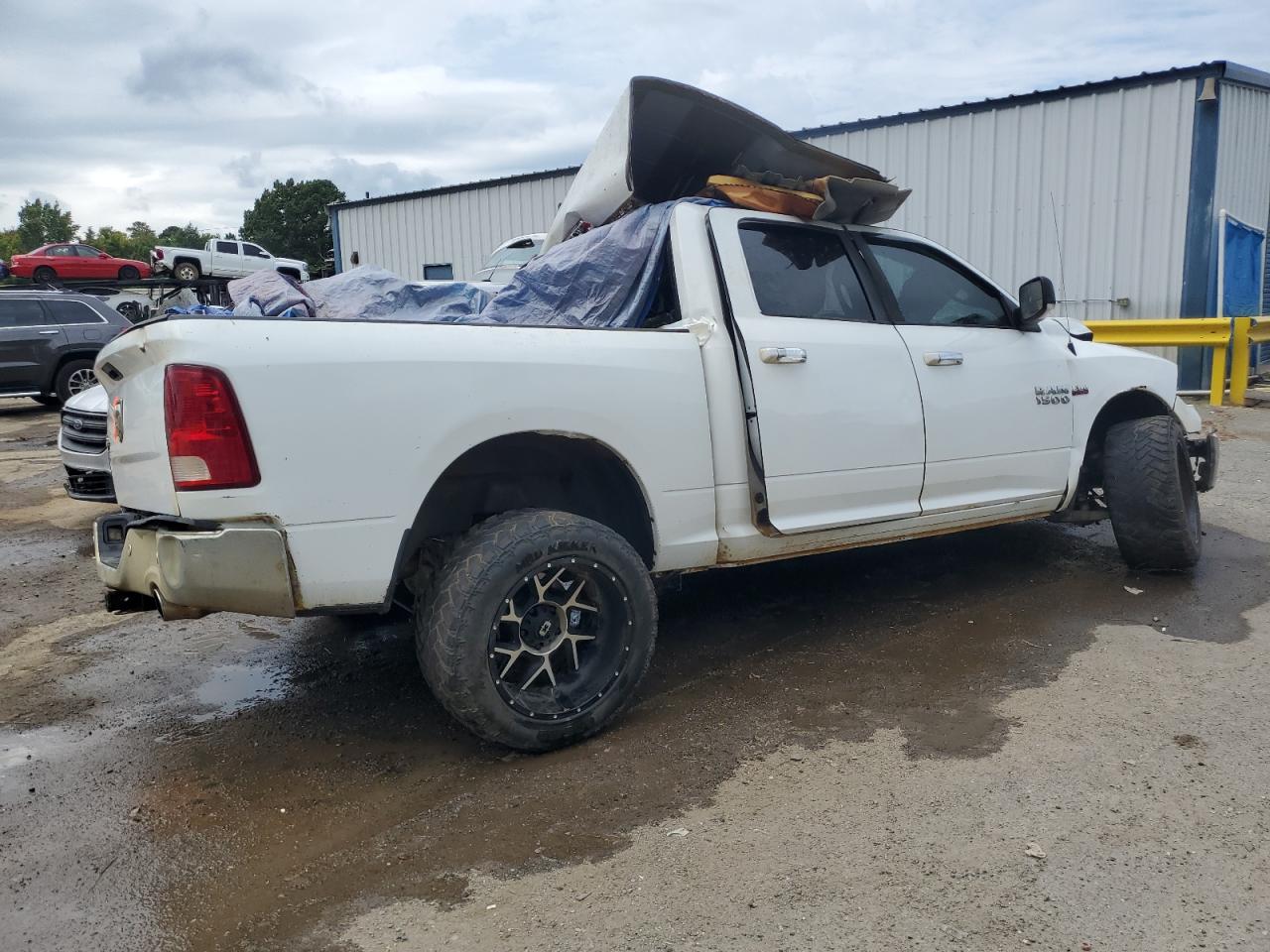 2016 RAM 1500 - Image 3