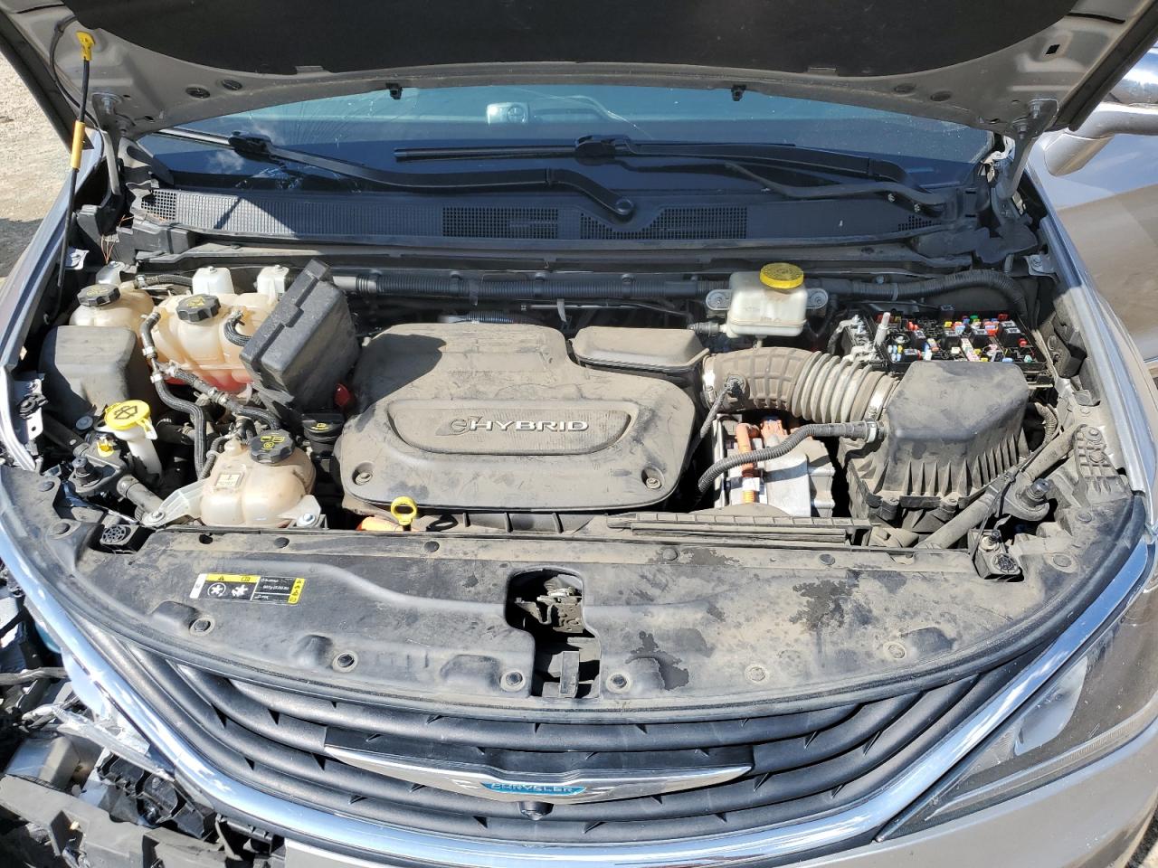 2017 Chrysler Pacifica - Image 14