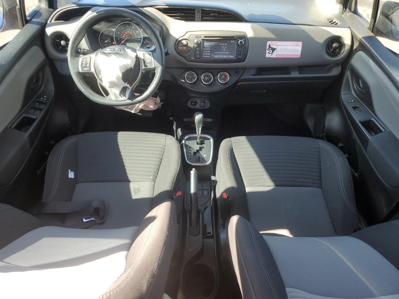 VNKKTUD38JA090660 2018 Toyota Yaris L