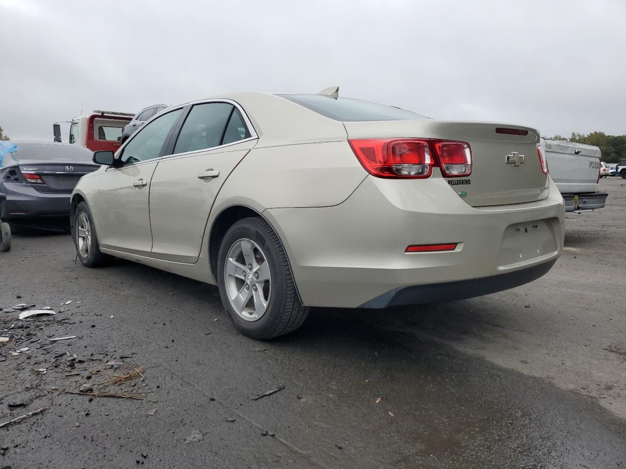 VIN 1G11C5SL8FF273637 2015 CHEVROLET MALIBU no.2