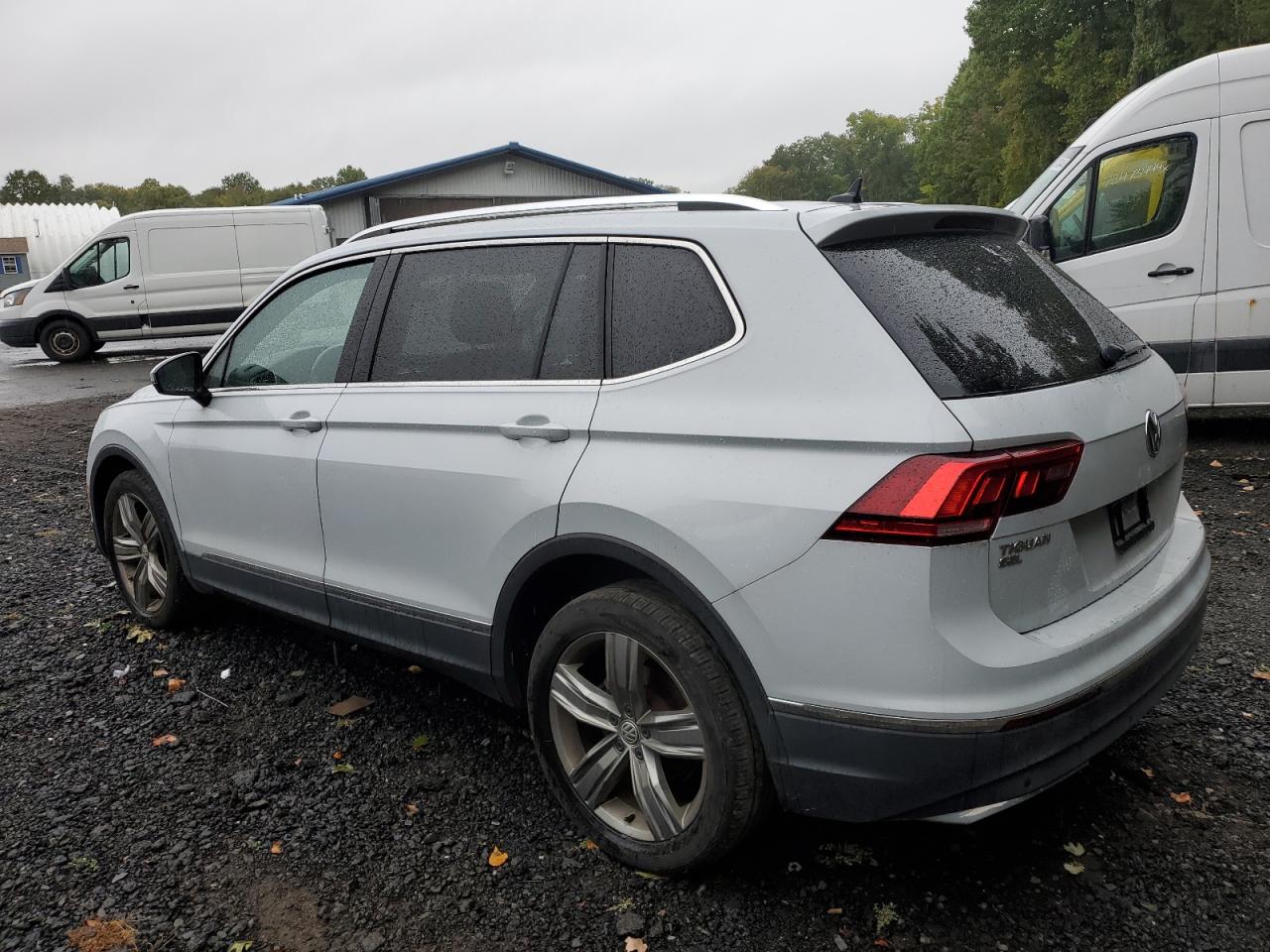 3VV4B7AX7KM006301 2019 VOLKSWAGEN TIGUAN - Image 2