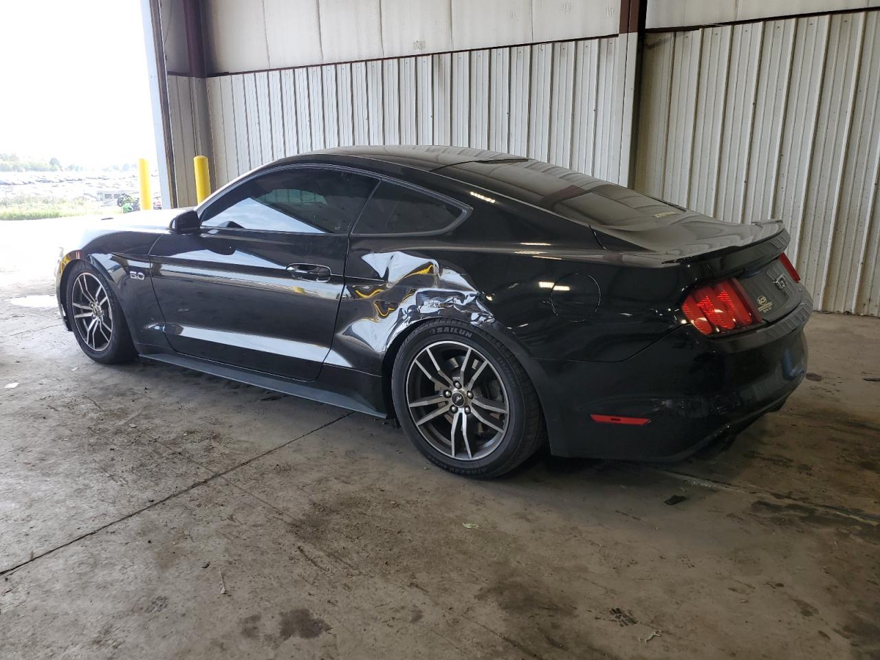 1FA6P8CF0G5228068 2016 FORD MUSTANG - Image 2