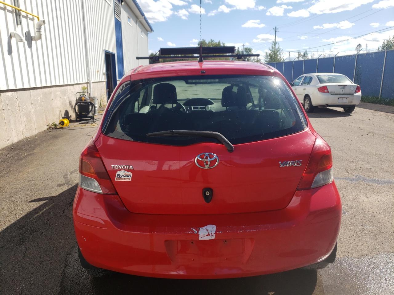 2010 Toyota Yaris VIN: JTDJT9K32A5296800 Lot: 70990434