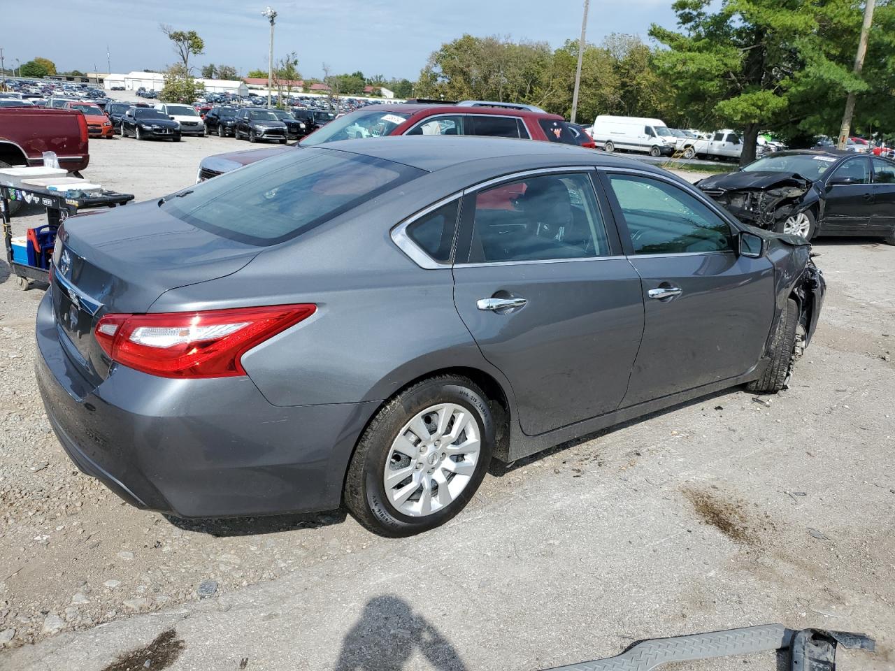 2016 Nissan Altima - Image 3