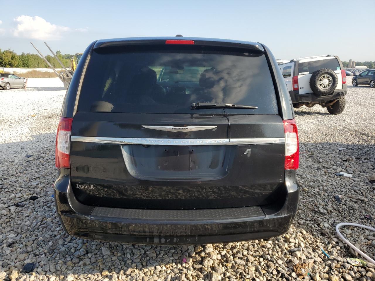 2C4RC1HG5ER174522 2014 Chrysler Town & Country S