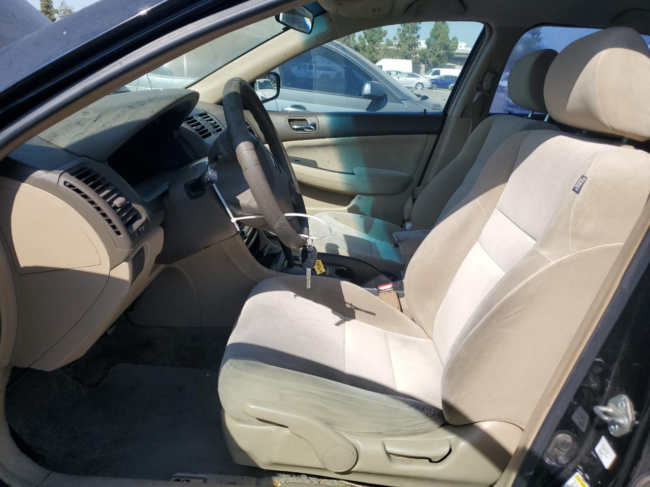 1HGCM56405A014461 2005 Honda Accord Lx