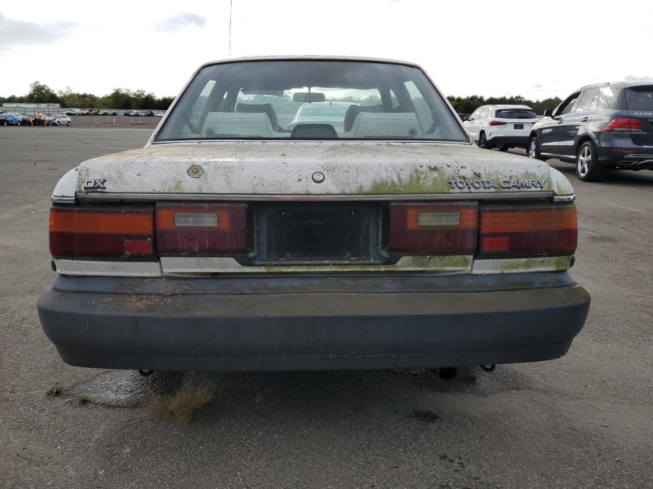 4T1SV21E7LU166766 1990 Toyota Camry Dlx