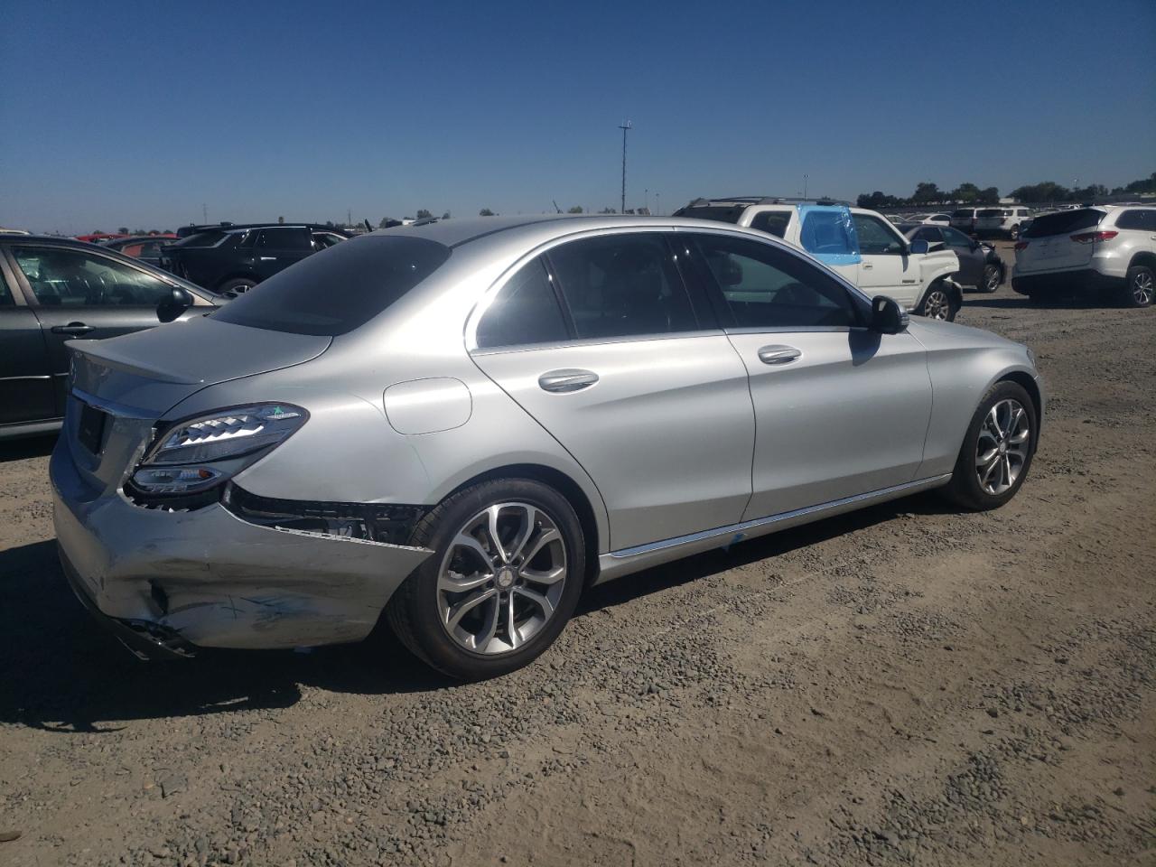 VIN 55SWF4JB6GU144159 2016 MERCEDES-BENZ C-CLASS no.3