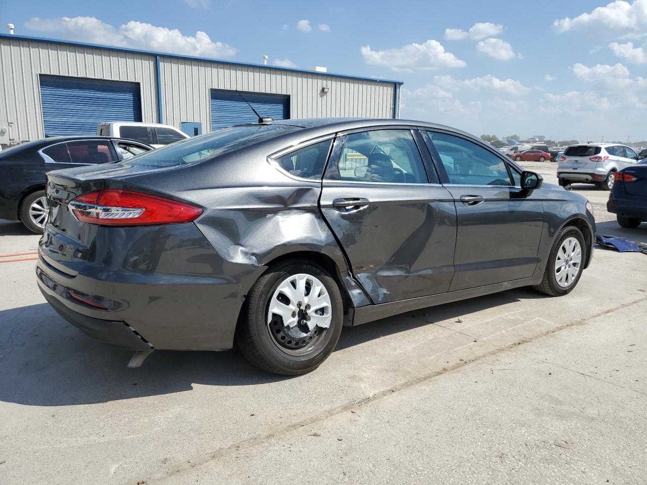 2019 Ford Fusion - Image 3