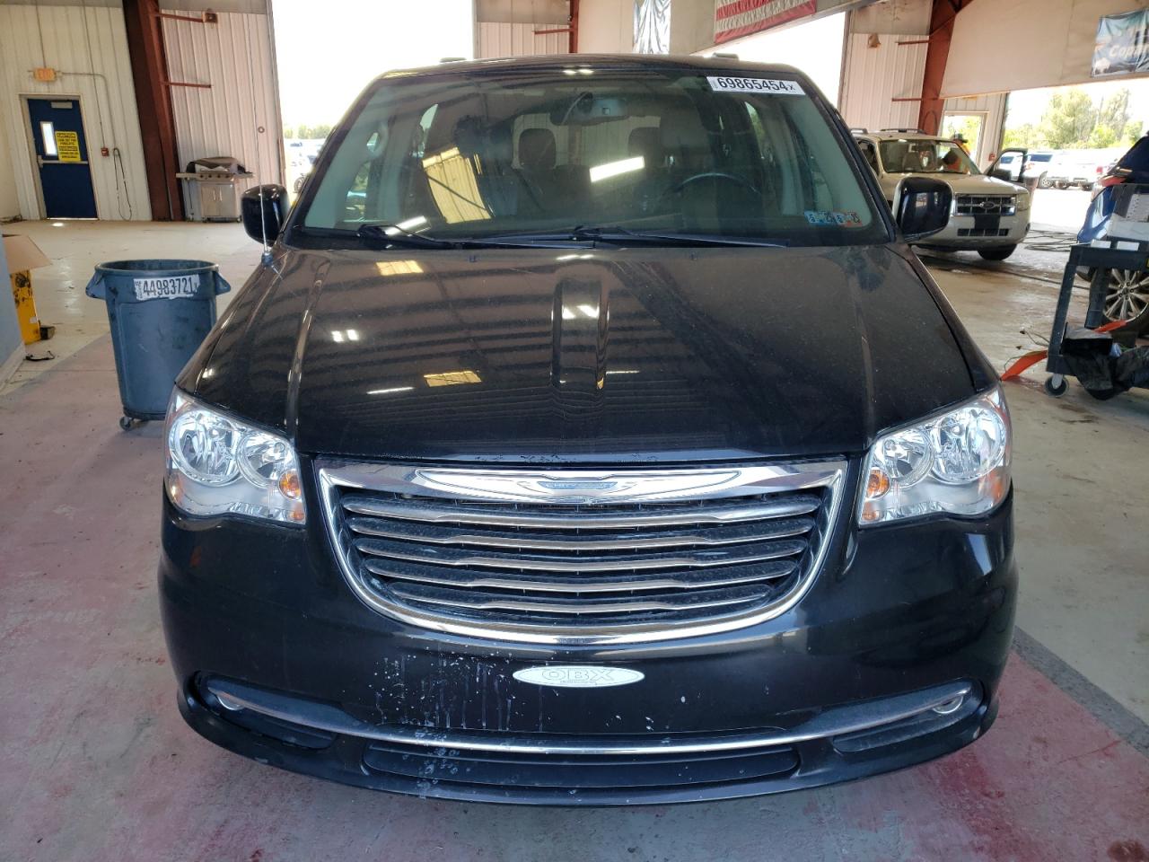 2015 Chrysler Town & Country Touring VIN: 2C4RC1BG6FR570985 Lot: 69865454