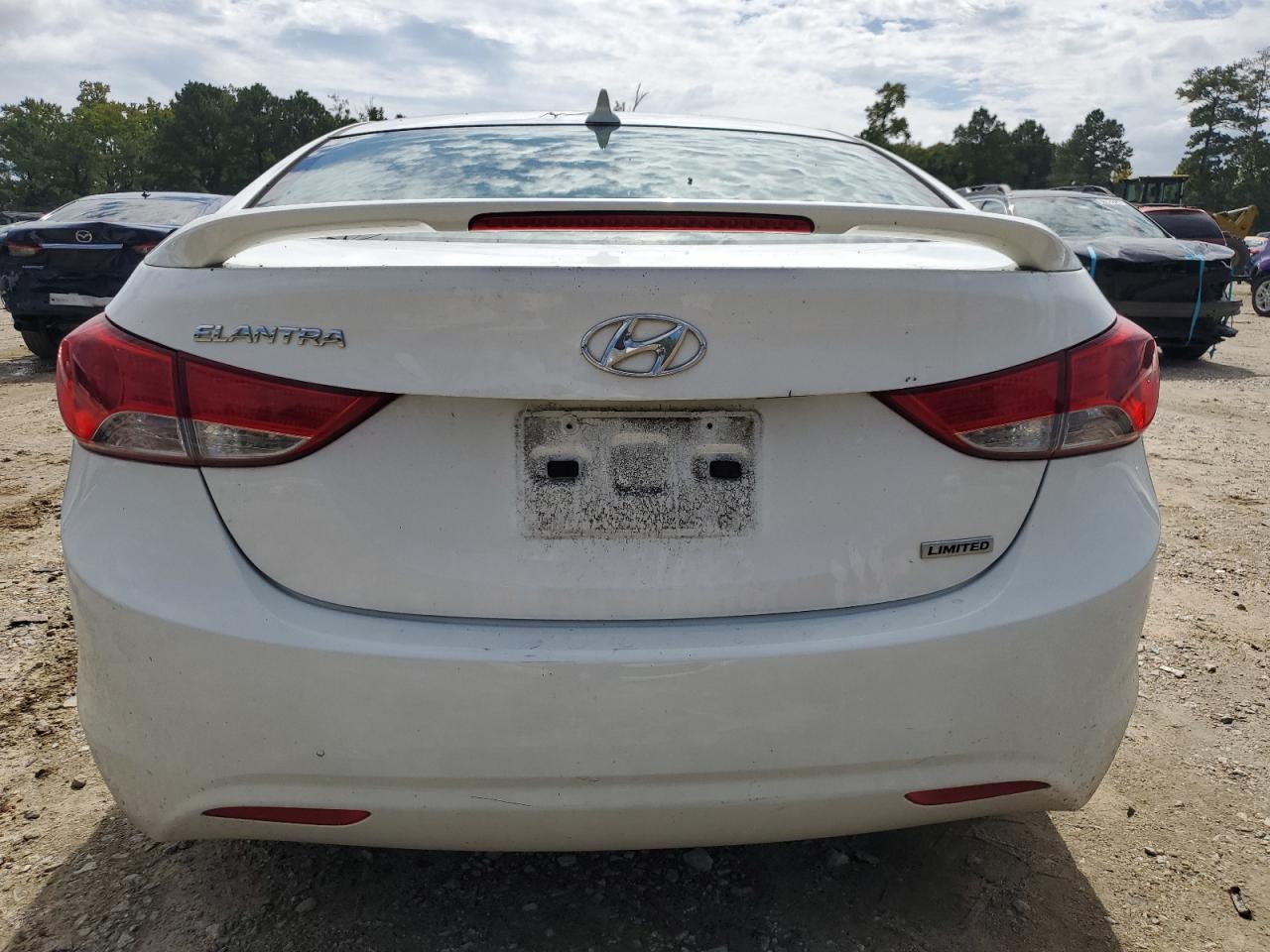 2013 Hyundai Elantra Gls VIN: 5NPDH4AE1DH393821 Lot: 72130864