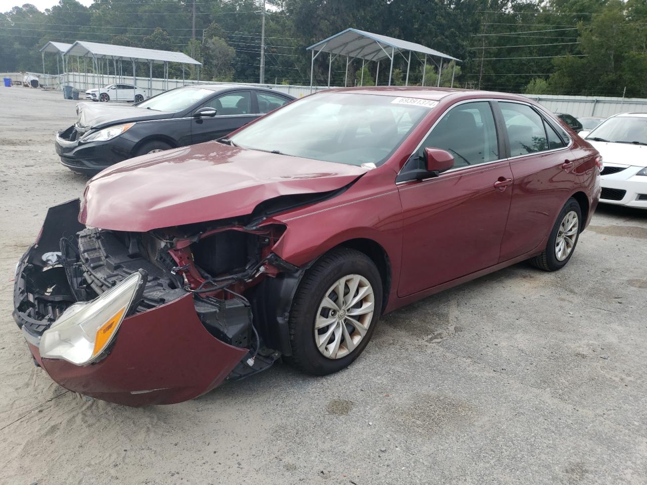 4T1BF1FK2HU635226 2017 TOYOTA CAMRY - Image 1