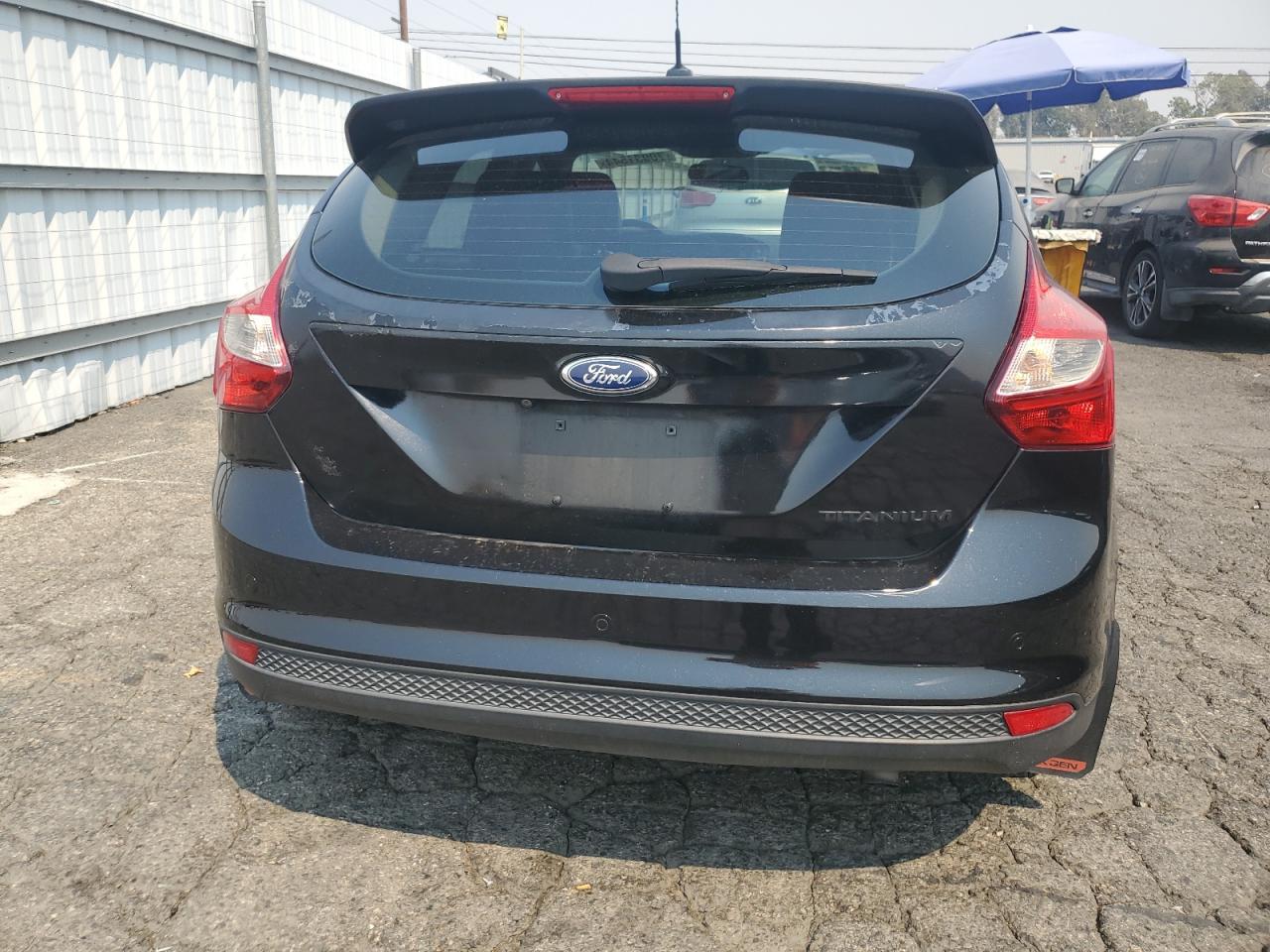 1FADP3N23EL138748 2014 Ford Focus Titanium