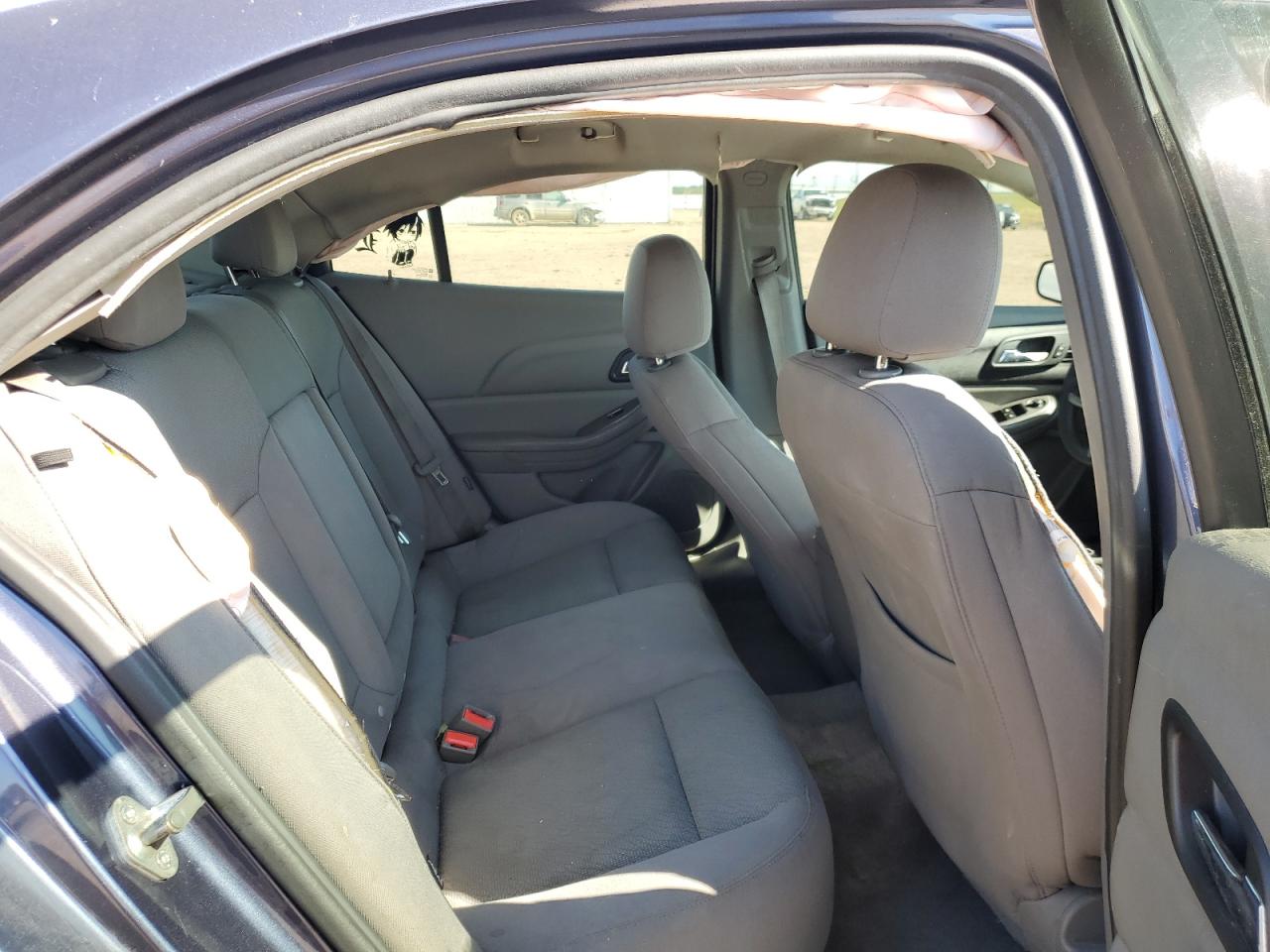 2015 Chevrolet Malibu - Image 10
