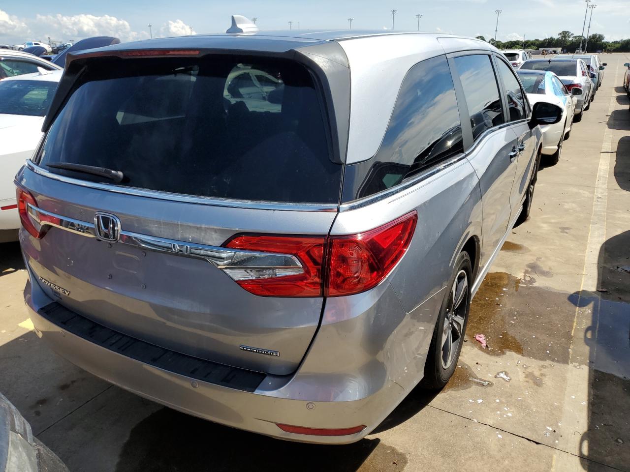 2019 Honda Odyssey Touring VIN: 5FNRL6H88KB049964 Lot: 73708154