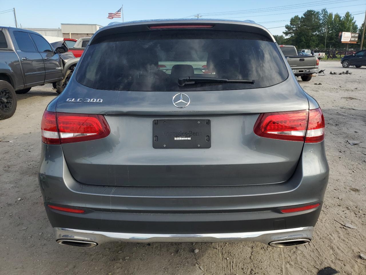 WDC0G4JB4JV072692 2018 Mercedes-Benz Glc 300