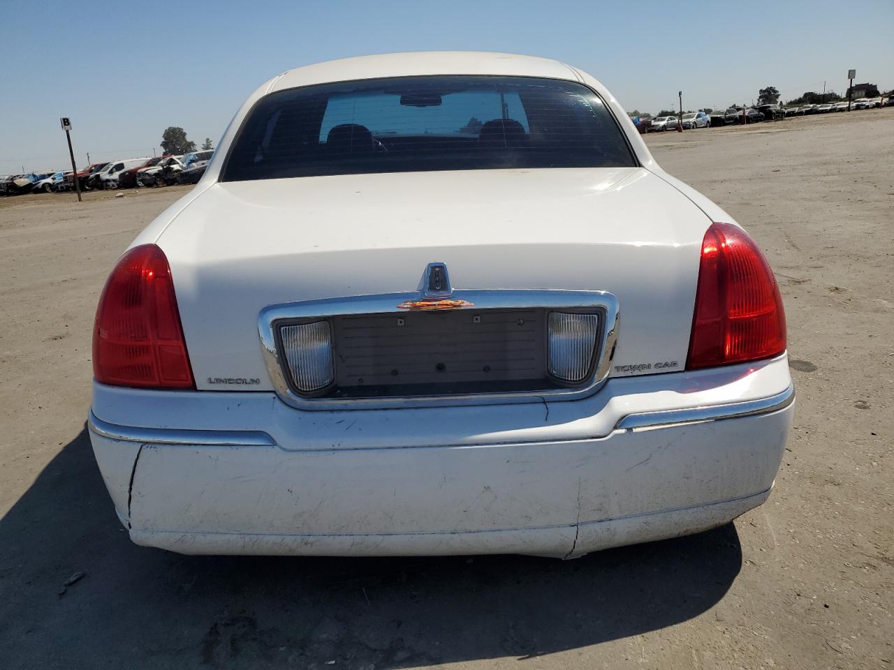 2LNHM82V59X616835 2009 Lincoln Town Car Signature Limited