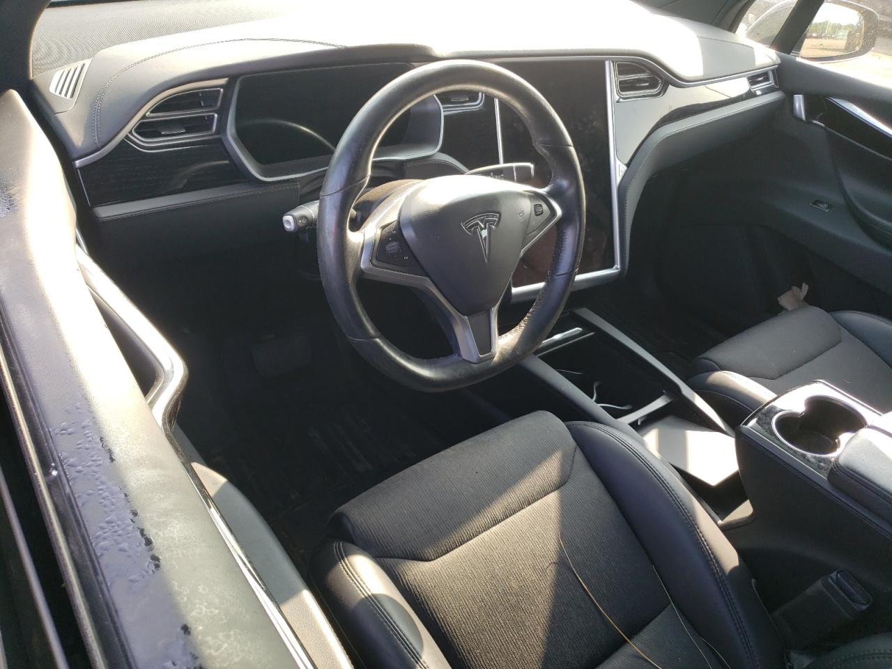 5YJXCDE24JF088805 2018 Tesla Model X