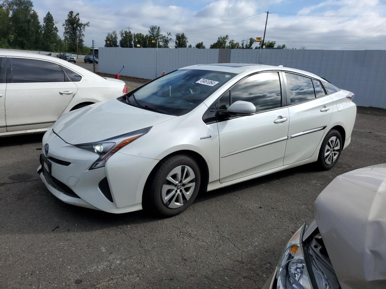 VIN JTDKARFU6G3024994 2016 TOYOTA PRIUS no.1