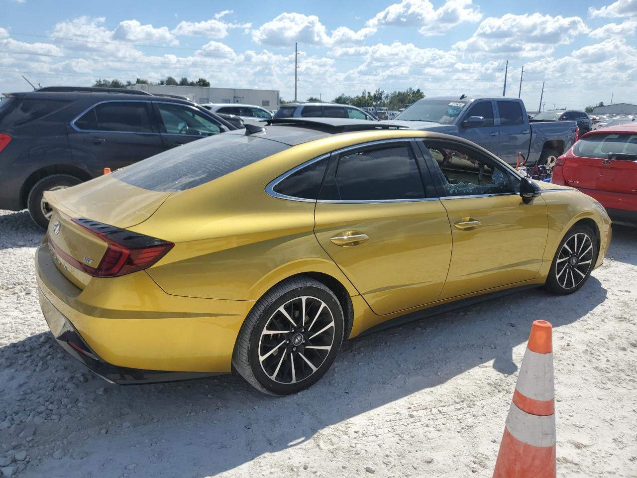 2020 Hyundai Sonata - Image 3