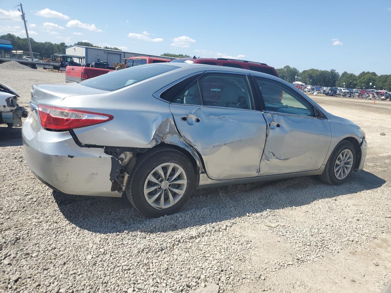 2016 Toyota Camry - Image 3