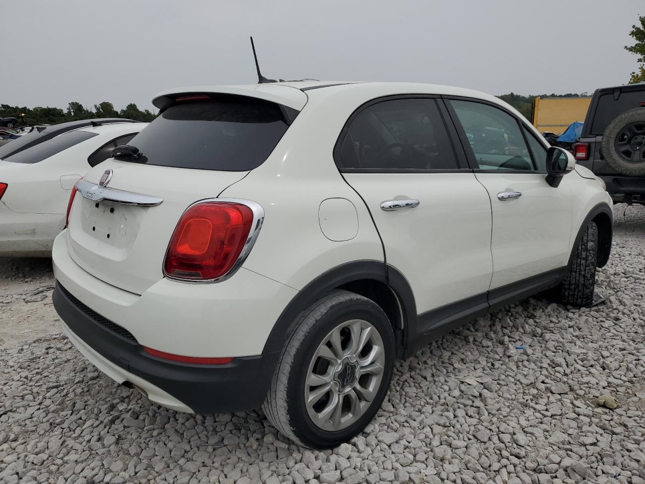 ZFBCFXBTXGP398303 2016 Fiat 500X Easy