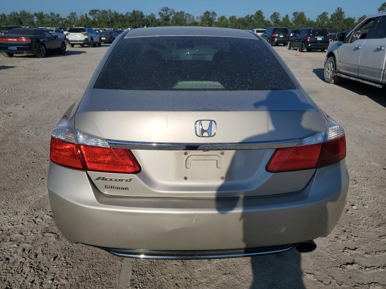 1HGCR2F32FA077151 2015 Honda Accord Lx