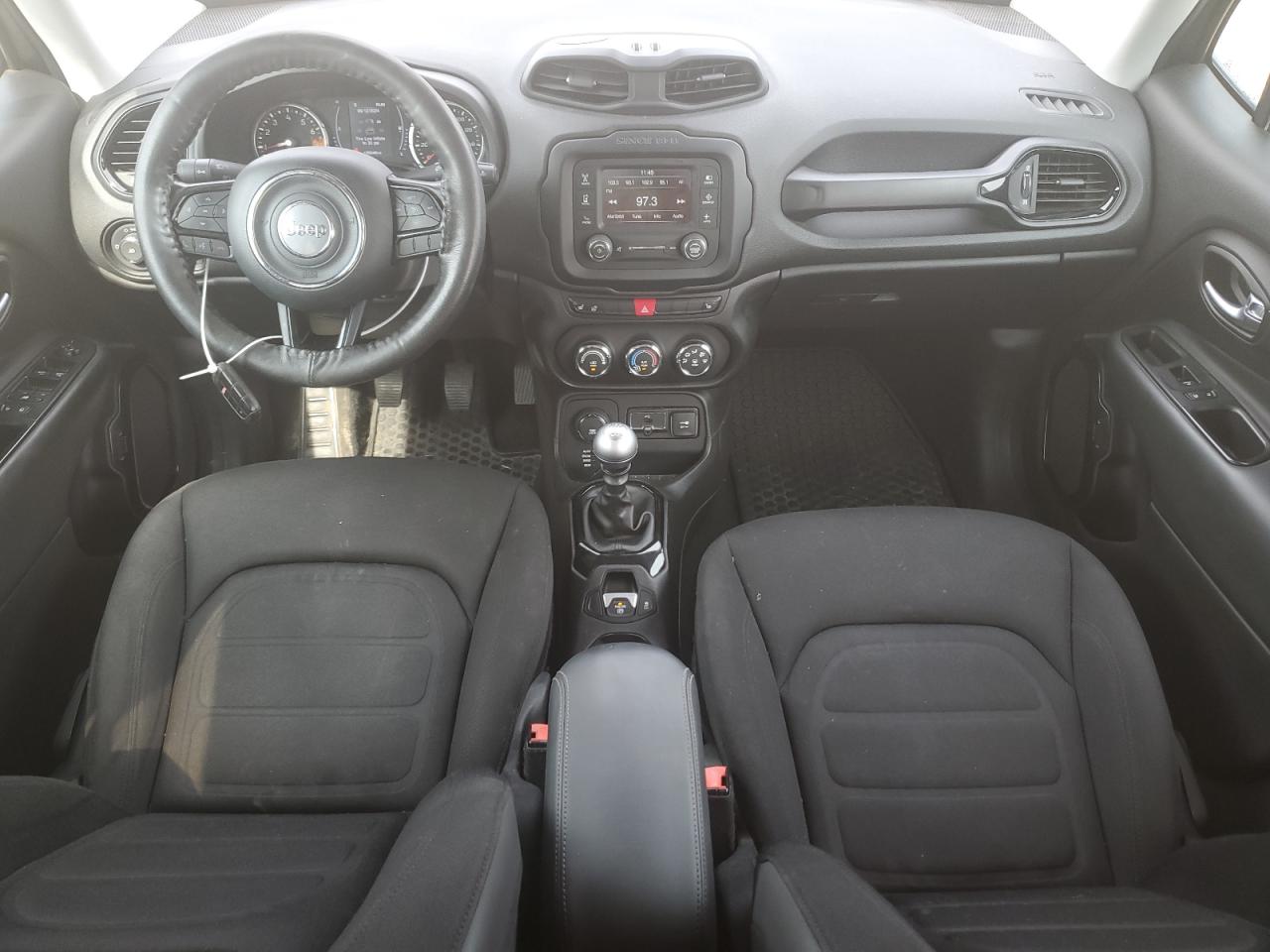 2017 Jeep Renegade - Image 8