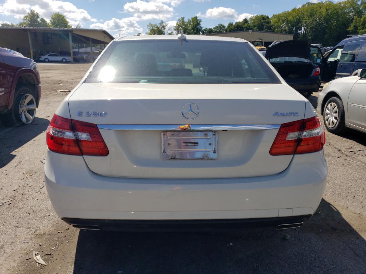 2011 Mercedes-Benz E 350 4Matic VIN: WDDHF8HBXBA270927 Lot: 69588564