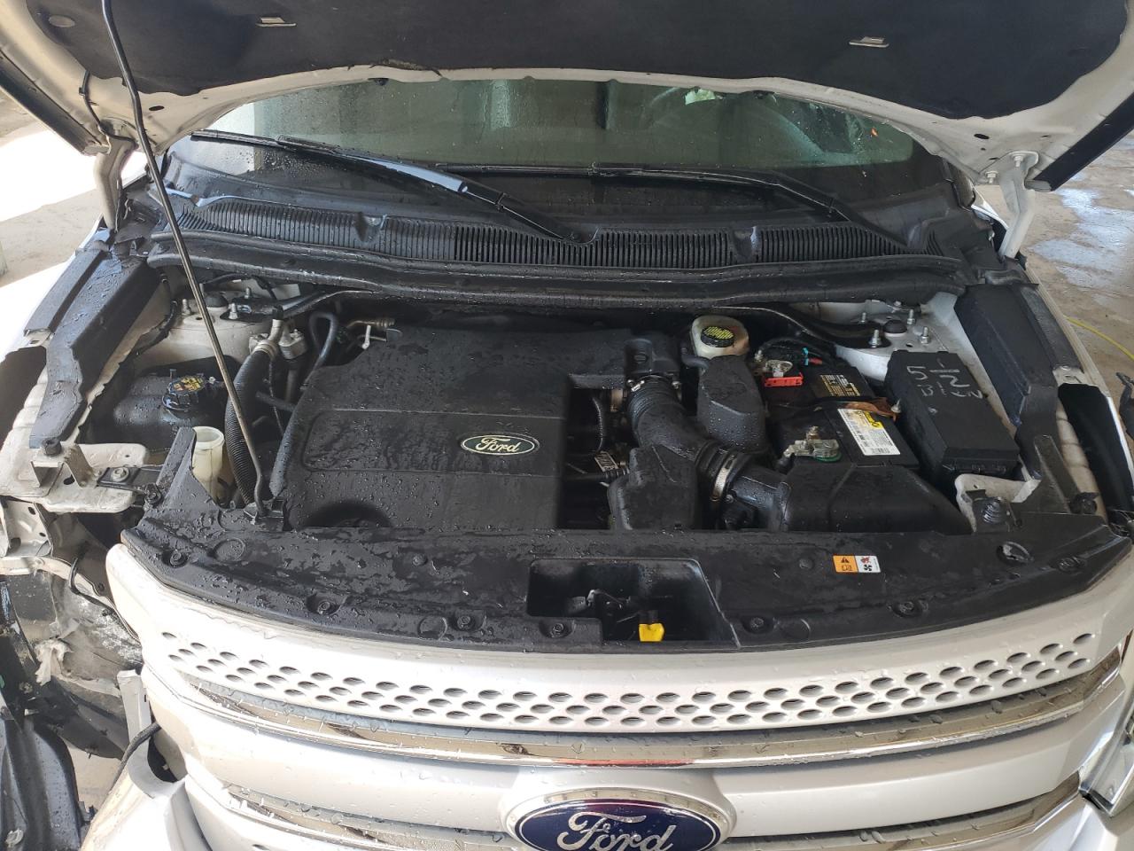 2014 Ford Explorer - Image 12