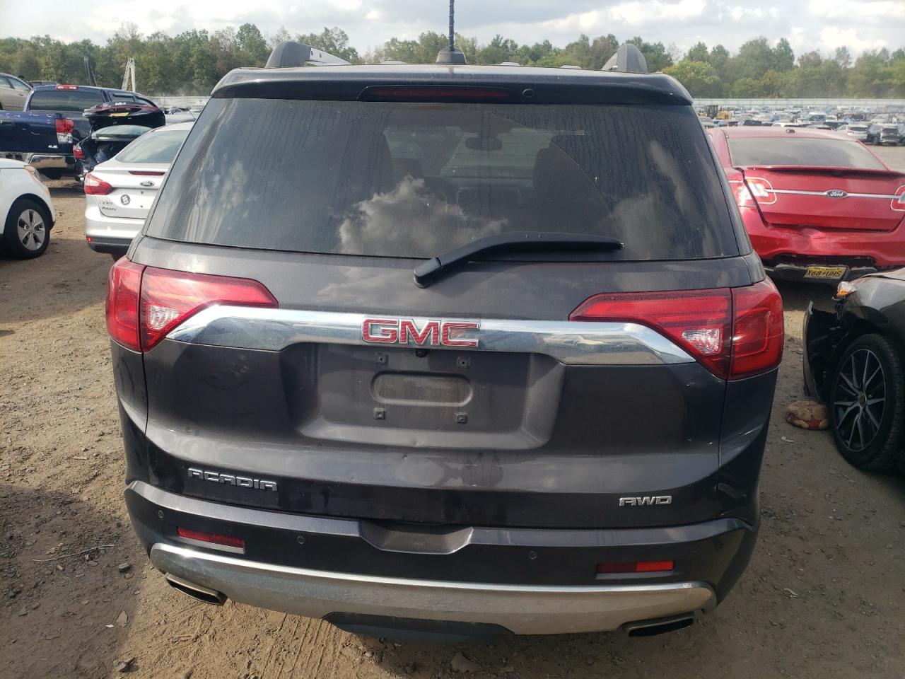 1GKKNXLS9HZ197116 2017 GMC Acadia Denali